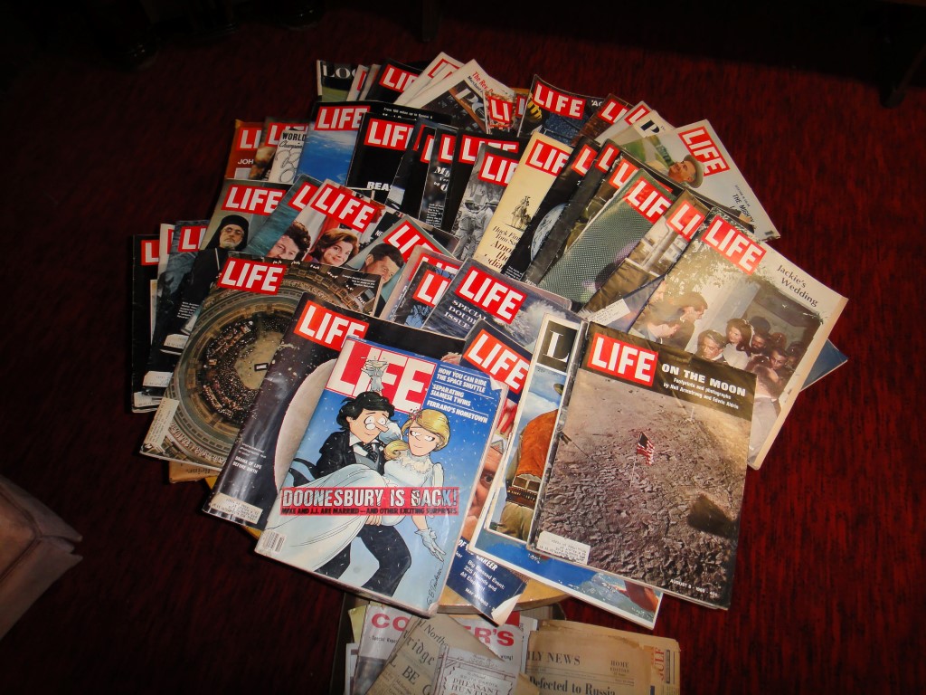Vintage LIFE Magazines