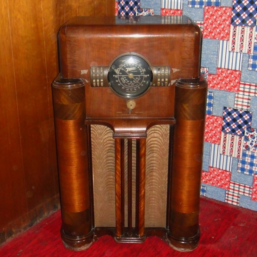 Vintage Art Deco Zenith Tube Radio