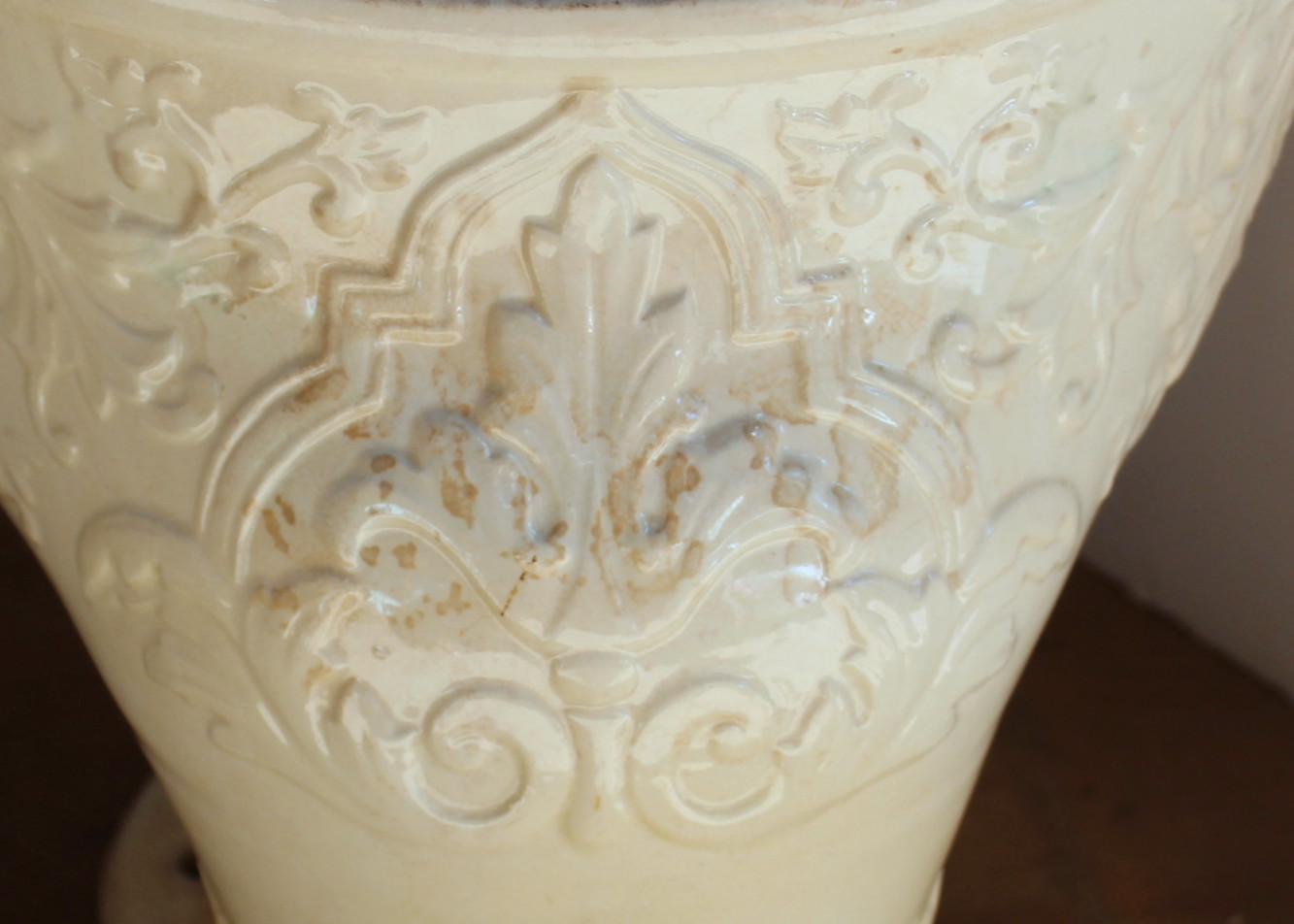 Antique Elephant Bowl Toilet and Wall-Mount Tank