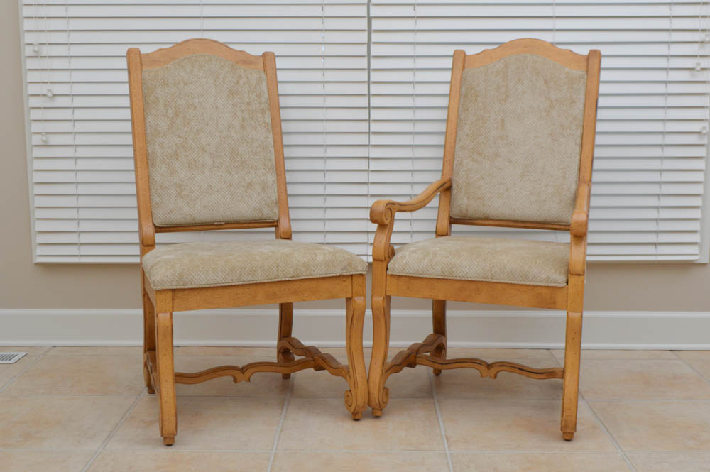 Broyhill Pine Dining Table and Six Chairs