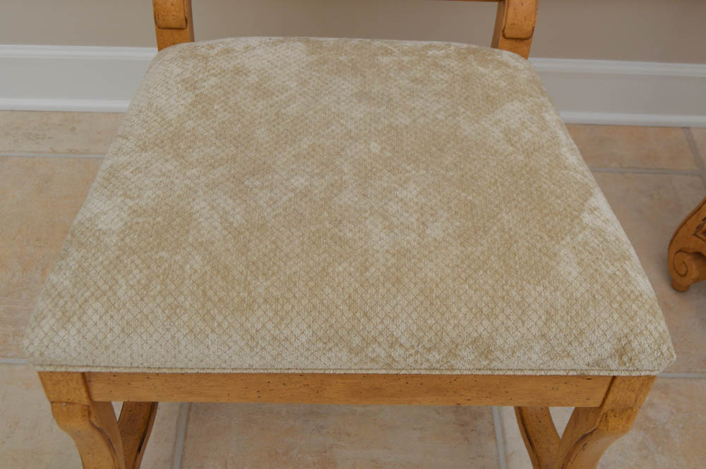 Broyhill Pine Dining Table and Six Chairs