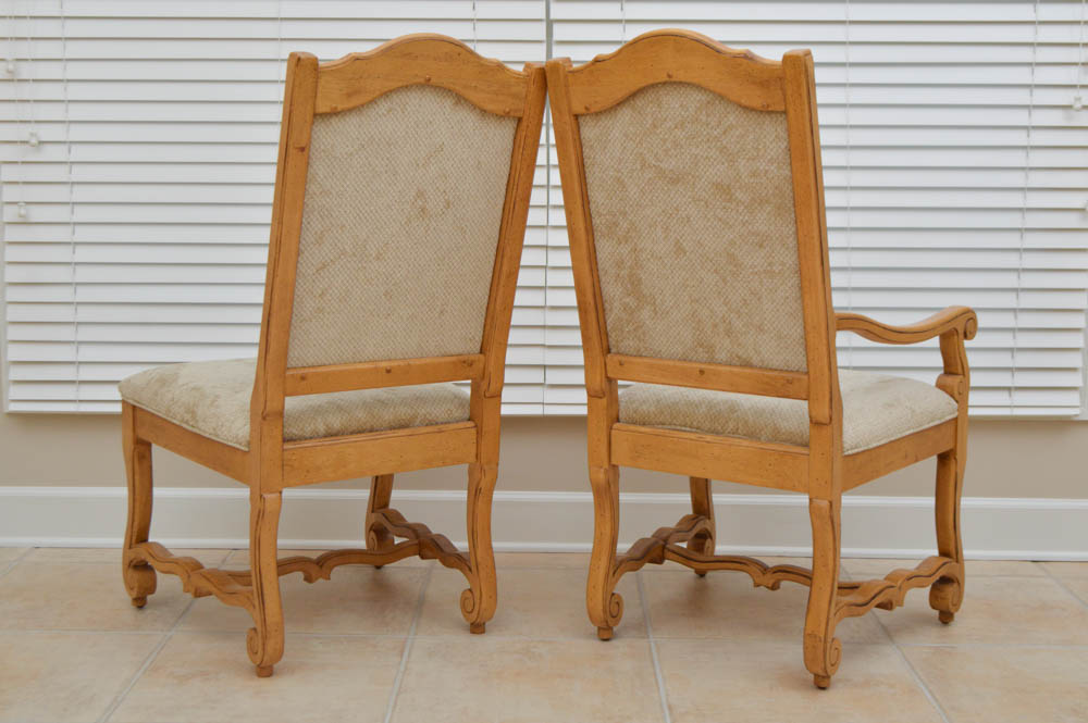 Broyhill Pine Dining Table and Six Chairs