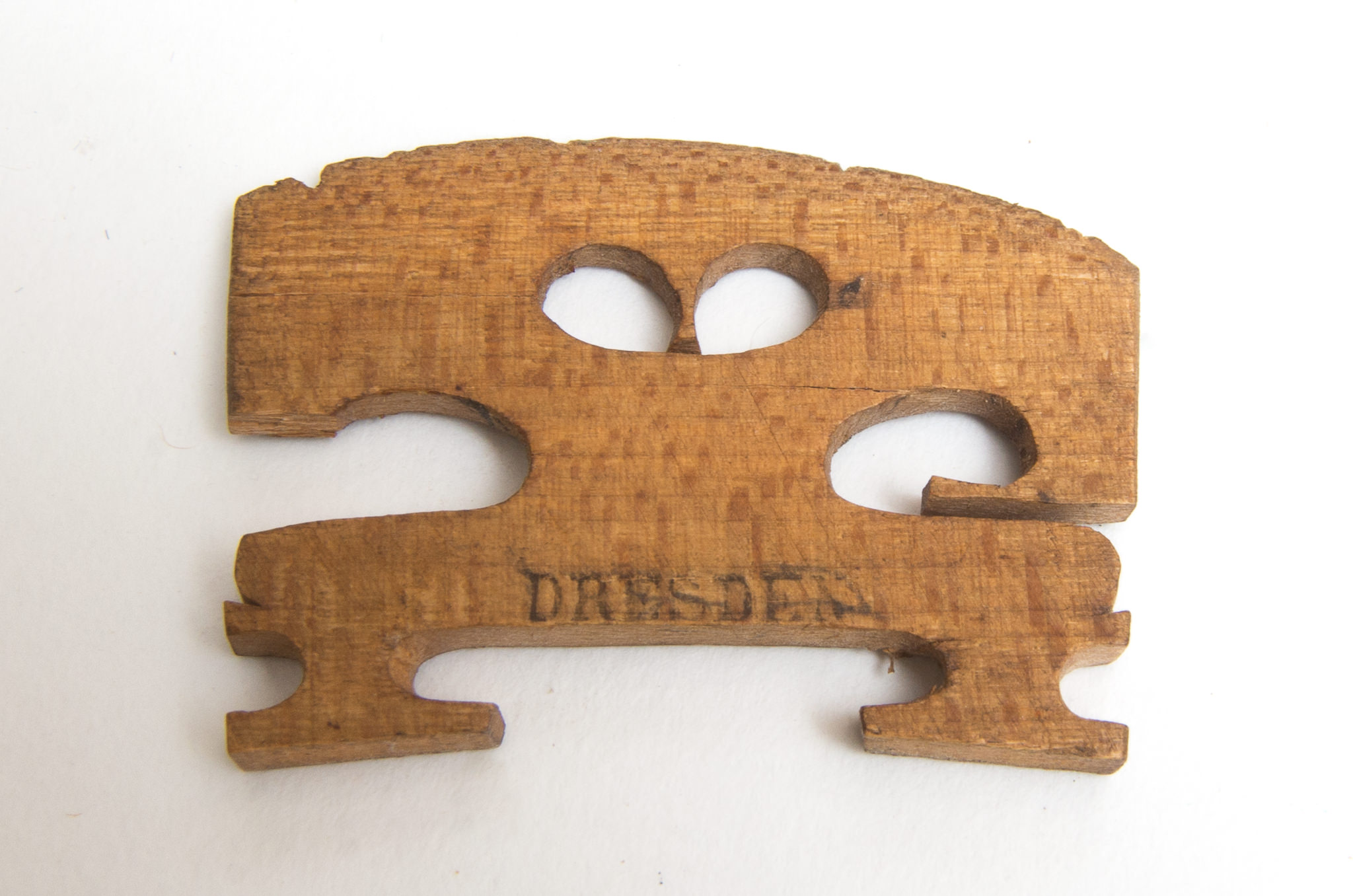 Vintage Violin With Eagle Lock Case and Bows