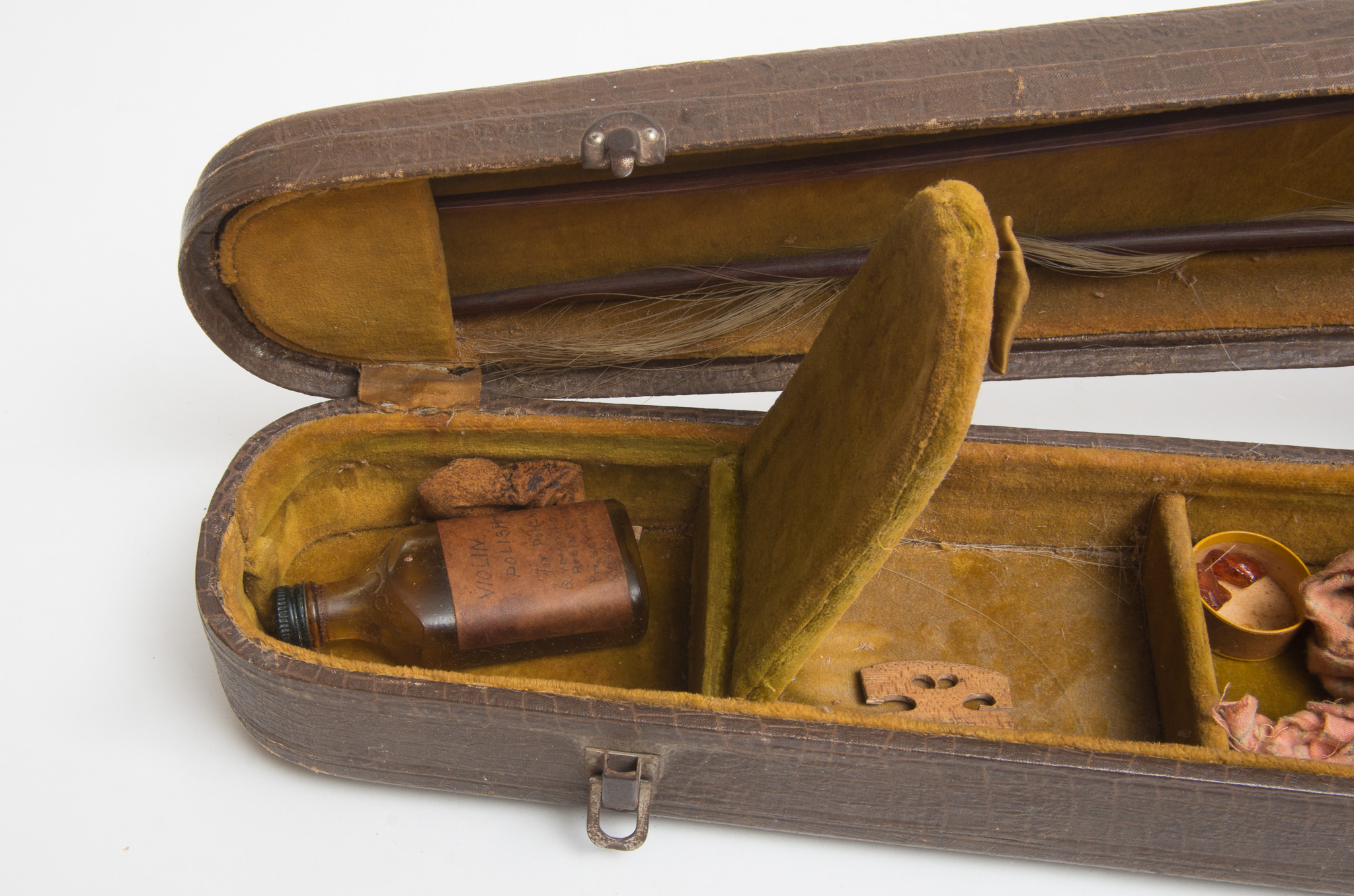 Vintage Violin With Eagle Lock Case and Bows