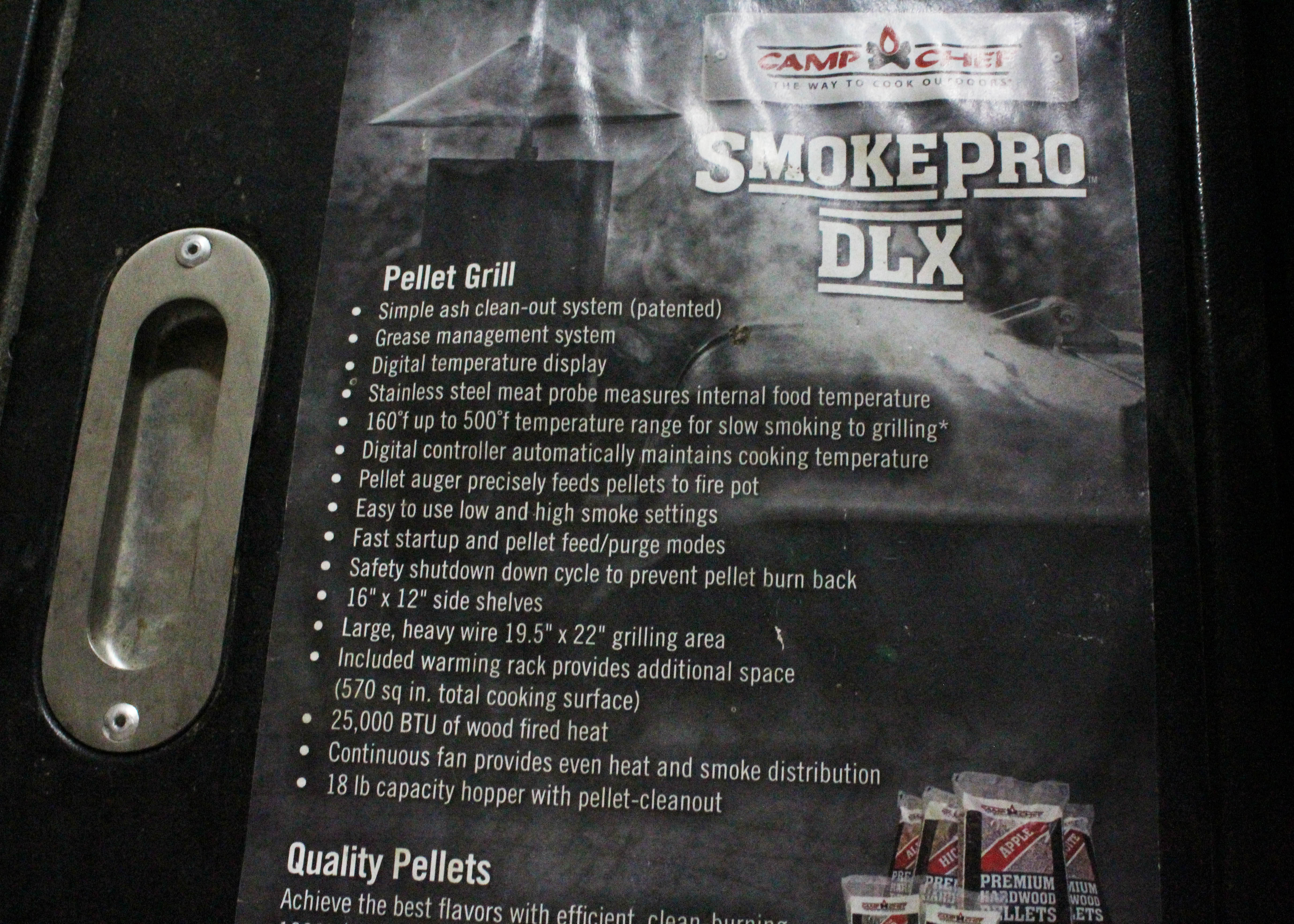 Smoke Pro DLX Pellet Grill
