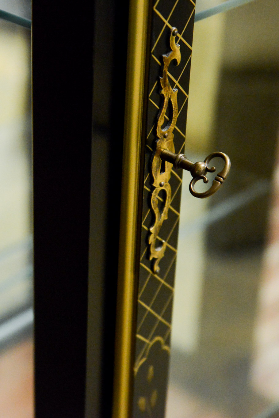 Black Lacquered Lighted Curio Cabinet