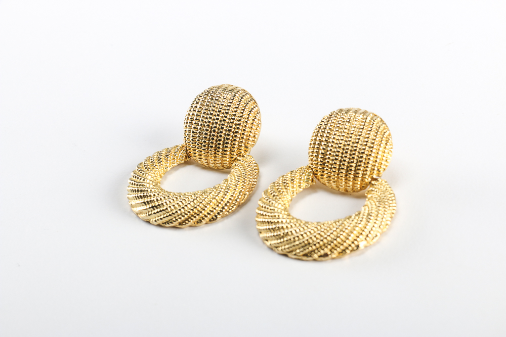 A Collection of Costume Jewelry Pieces