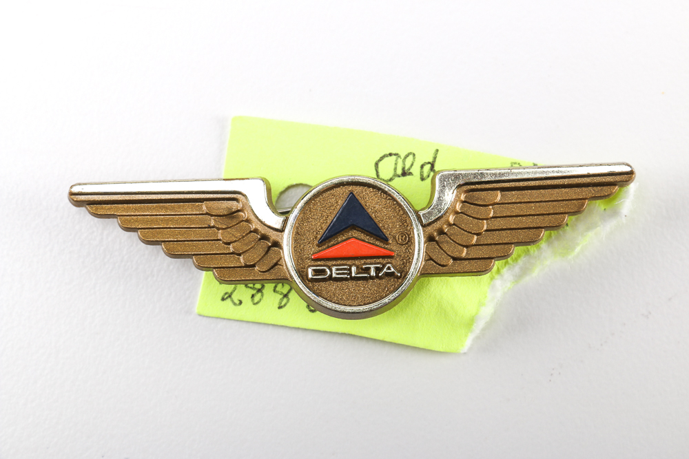 A Collection of Costume Jewelry Pieces