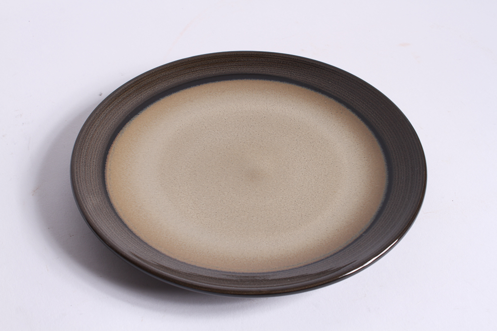 Stoneware Plates and Mugs in Earth Tone Glazes