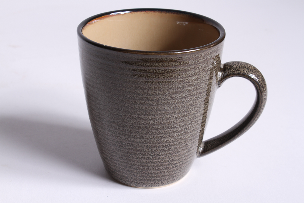 Stoneware Plates and Mugs in Earth Tone Glazes