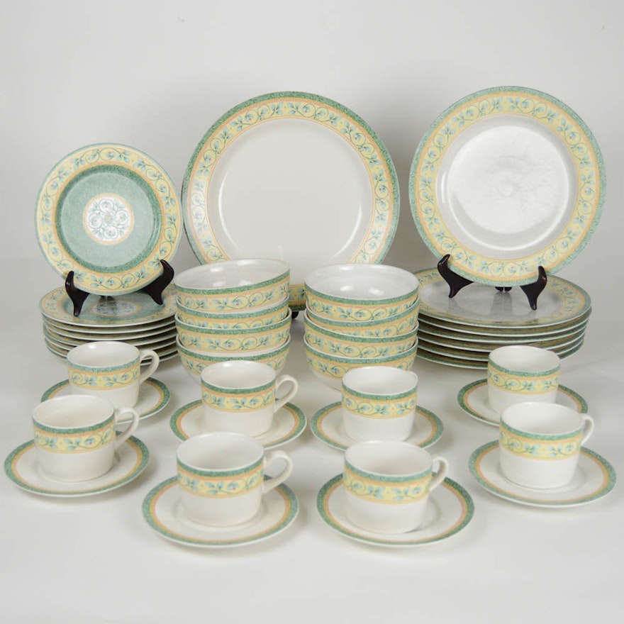 Pfaltzgraff "French Quarter" Dinnerware Set