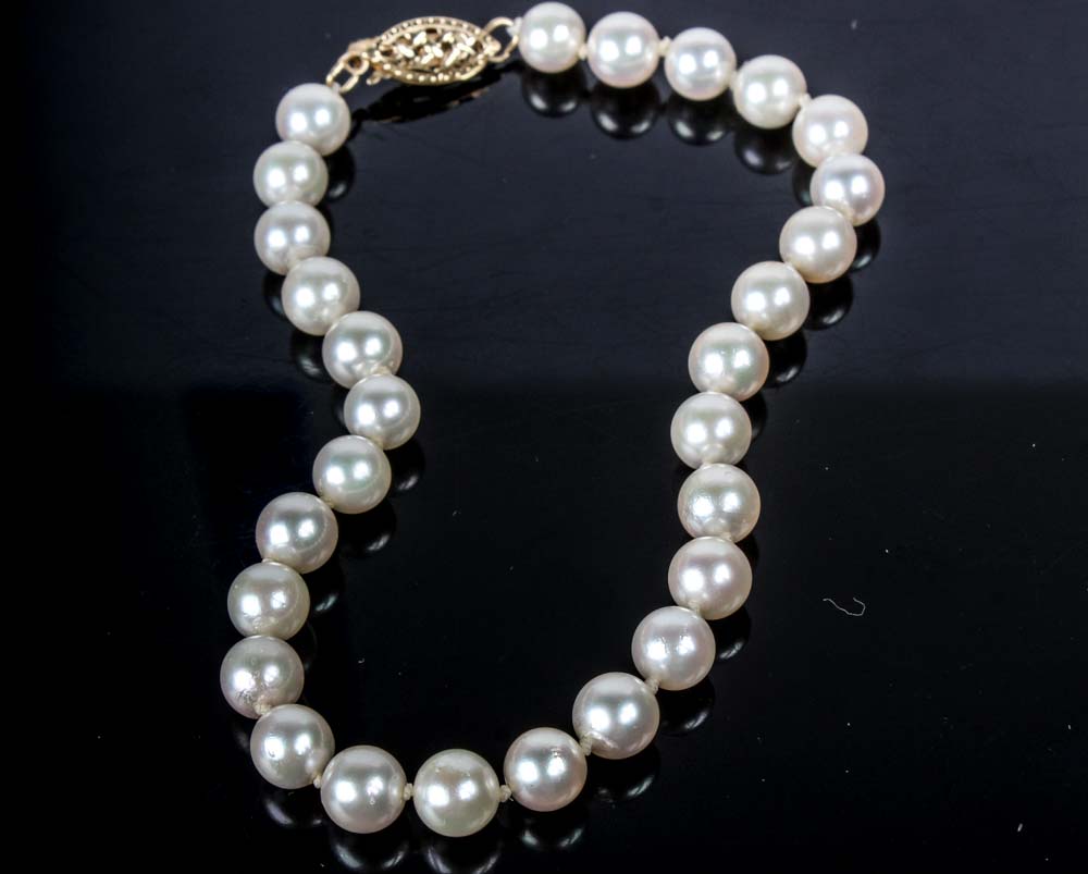 14K Yellow Gold and Cultured Pearl Bracelet