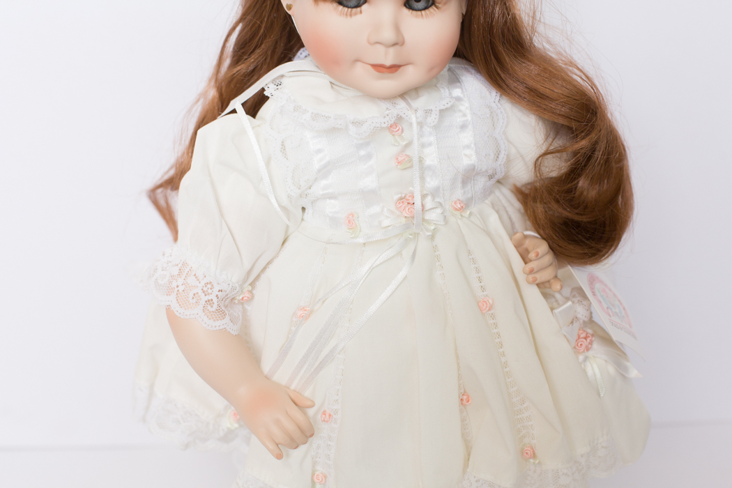 World Gallery Kelly Doll