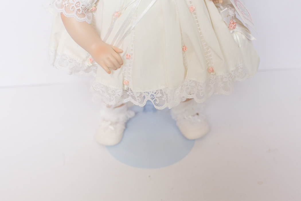 World Gallery Kelly Doll