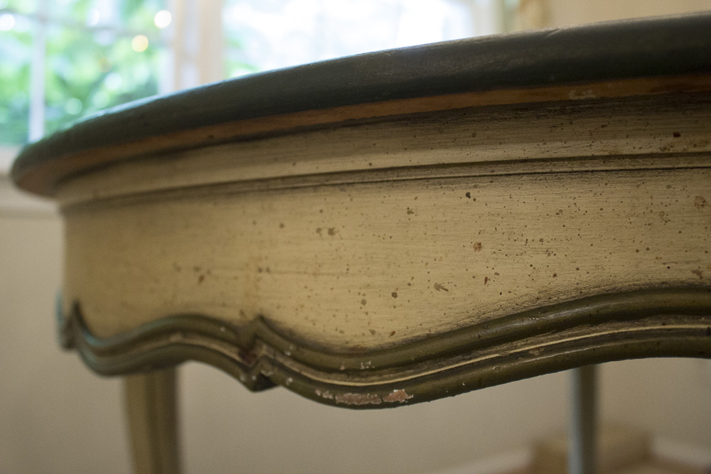 French Provincial Style Round Dining Table