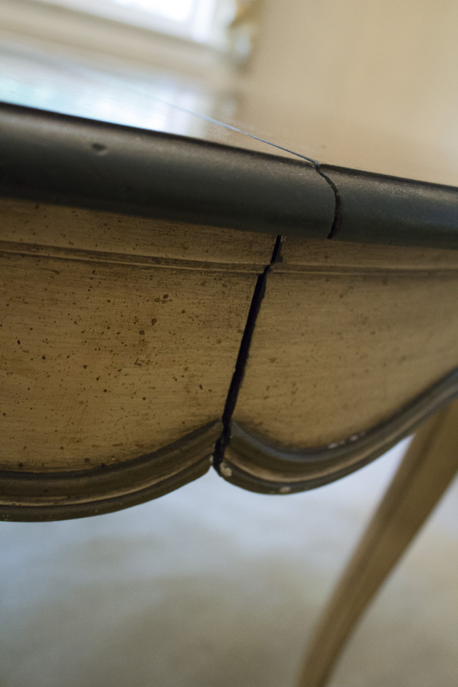 French Provincial Style Round Dining Table