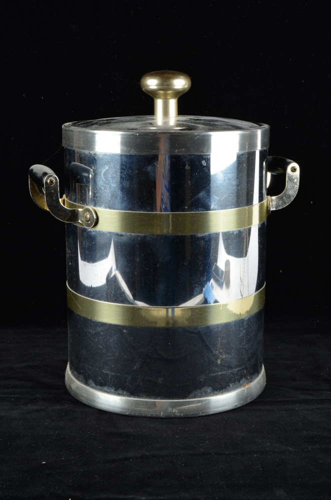 Vintage Champagne Accessories