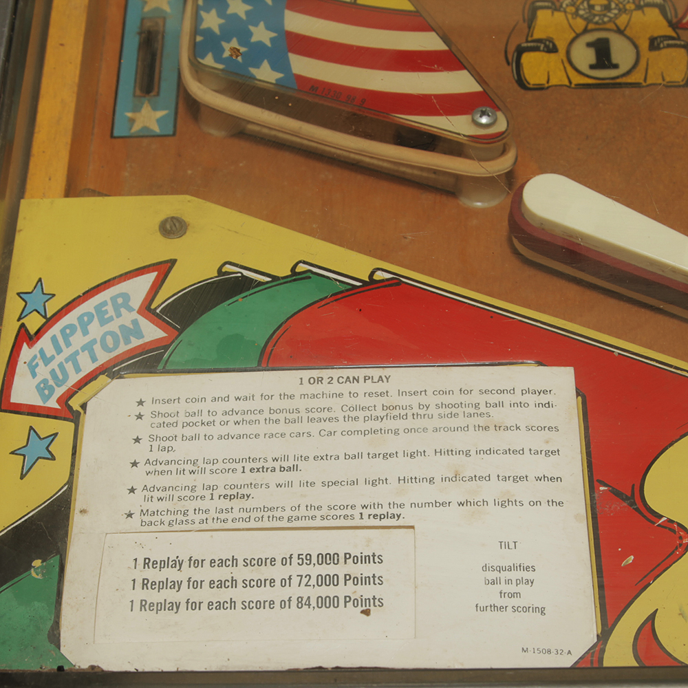 Vintage "Twin Win" Pinball Machine by Bally