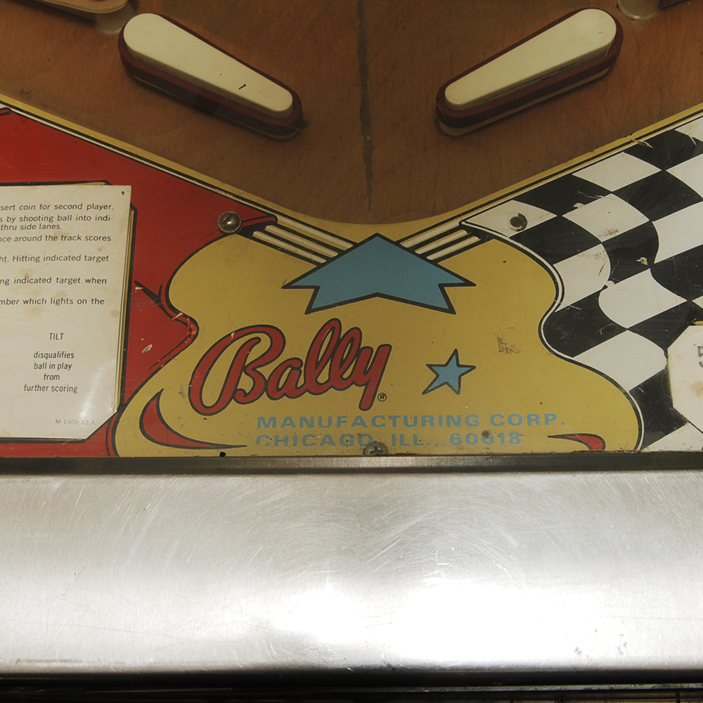 Vintage "Twin Win" Pinball Machine by Bally