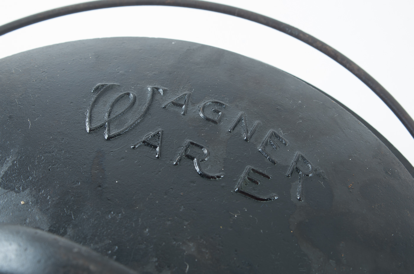 Vintage Wagner Ware Cast Iron Dutch Oven