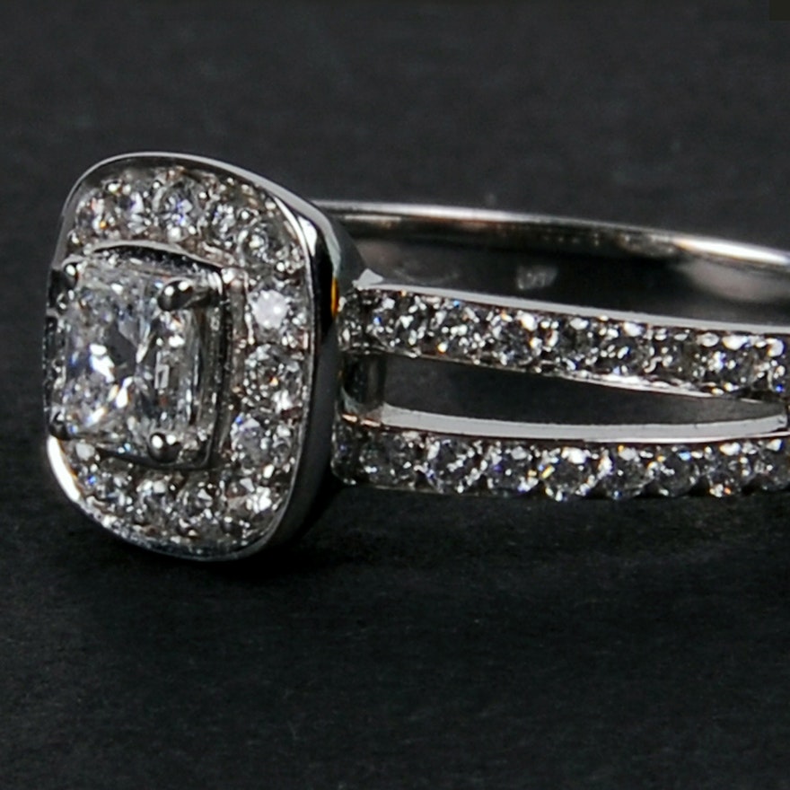Korloff 18 Karat White Gold 0.29 CT Diamond Engagement Ring