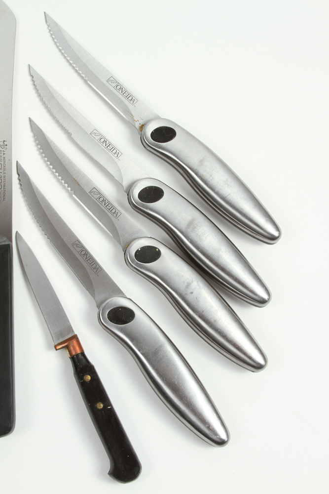 Assortment of Kitchen Knives