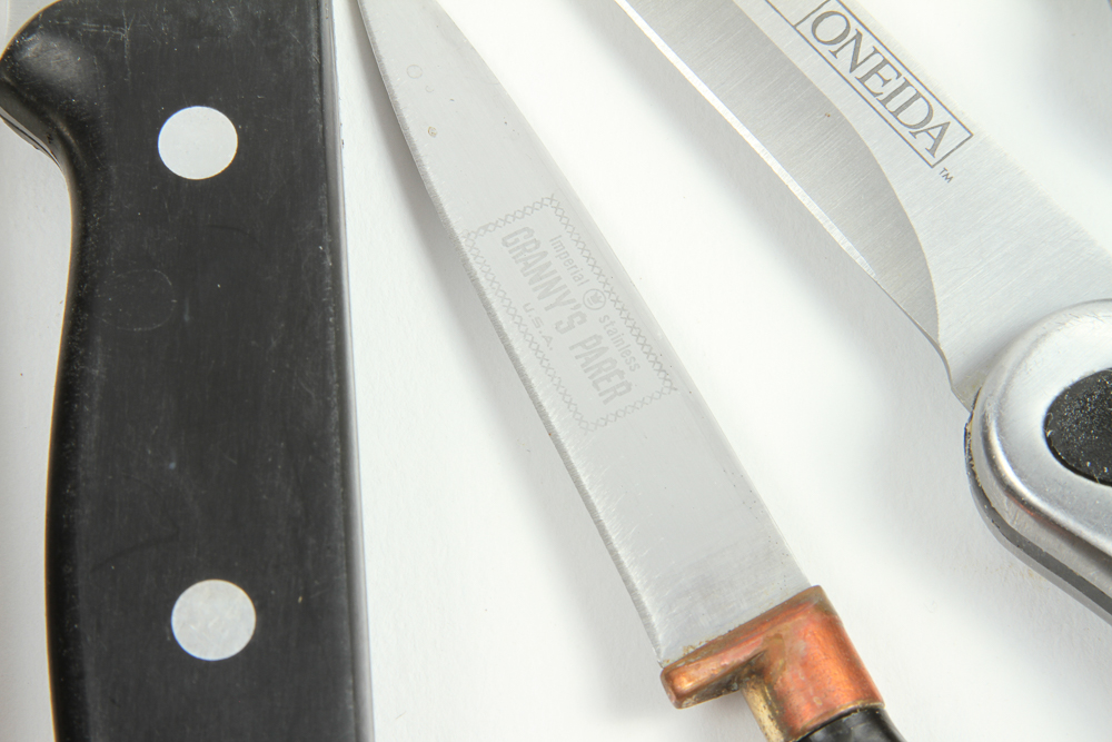 Assortment of Kitchen Knives