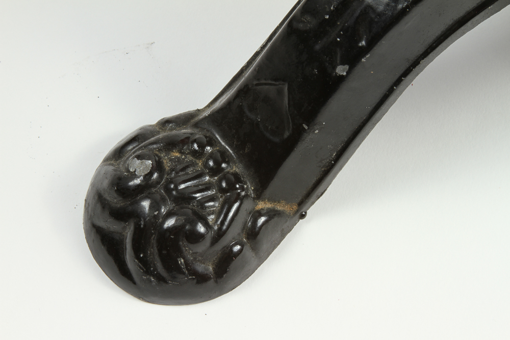 Yuppy Puppy Dog Treat Dispenser