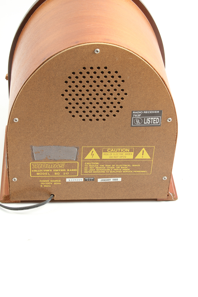 Vintage Replica 1932 Cathedral Style Radio