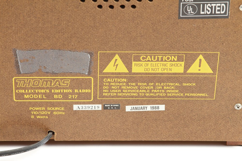 Vintage Replica 1932 Cathedral Style Radio