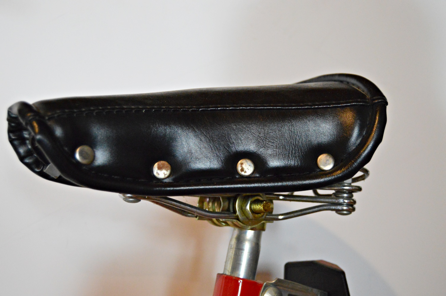 Huffy "Savannah" Comfort Touring Bicycle with Giro Helmet