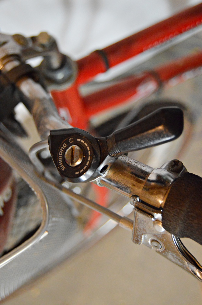 Huffy "Savannah" Comfort Touring Bicycle with Giro Helmet