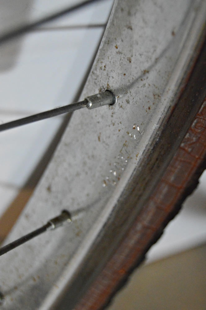 Huffy "Savannah" Comfort Touring Bicycle with Giro Helmet