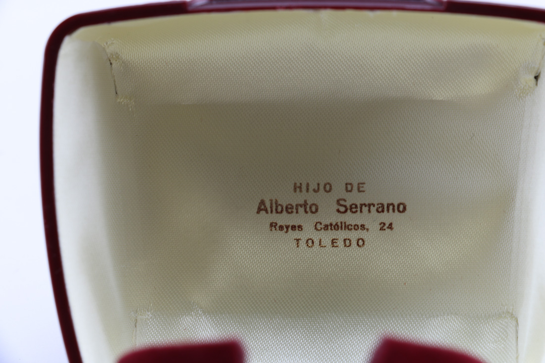 Vintage Gold Tone Damascene Bangle Bracelet