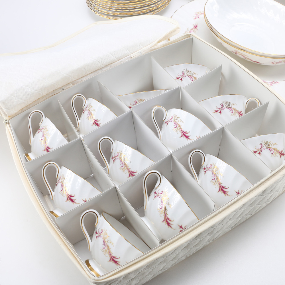 Tuscan Fine Bone China "Sandringham" China Set