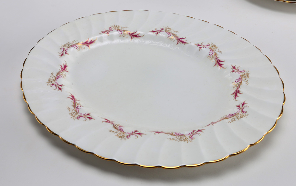Tuscan Fine Bone China "Sandringham" China Set