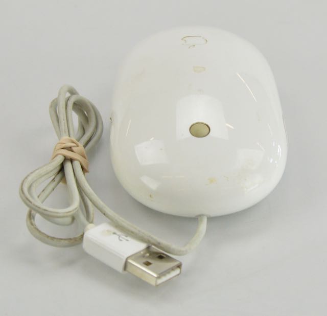 Apple iMac Core 2 Duo 2.0 GHz 17" Desktop Computer