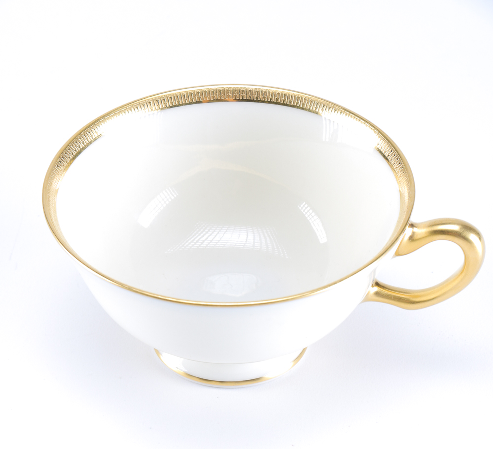 Assemblage of Porcelain Tea Ware Featuring Vintage Nippon