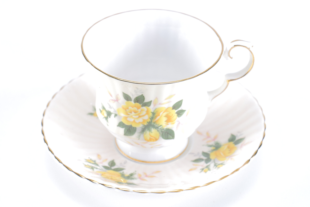 Assemblage of Porcelain Tea Ware Featuring Vintage Nippon