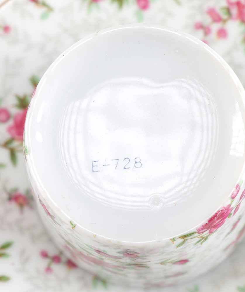 Assemblage of Porcelain Tea Ware Featuring Vintage Nippon