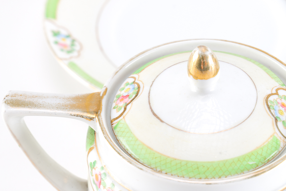 Assemblage of Porcelain Tea Ware Featuring Vintage Nippon