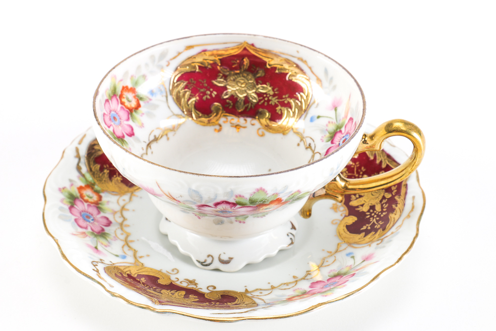 Assemblage of Porcelain Tea Ware Featuring Vintage Nippon