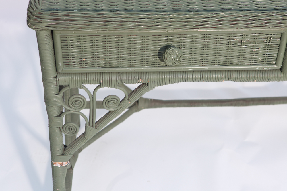 Wicker Vanity Table