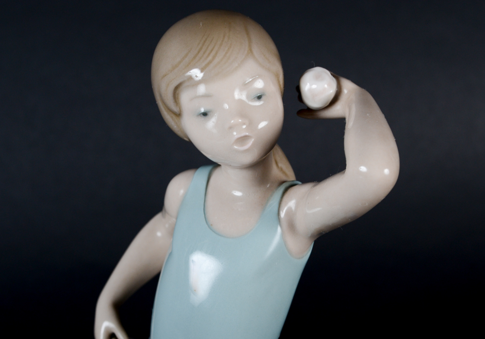 Lladro "Prissy Girl with Straw Hat" Figurine