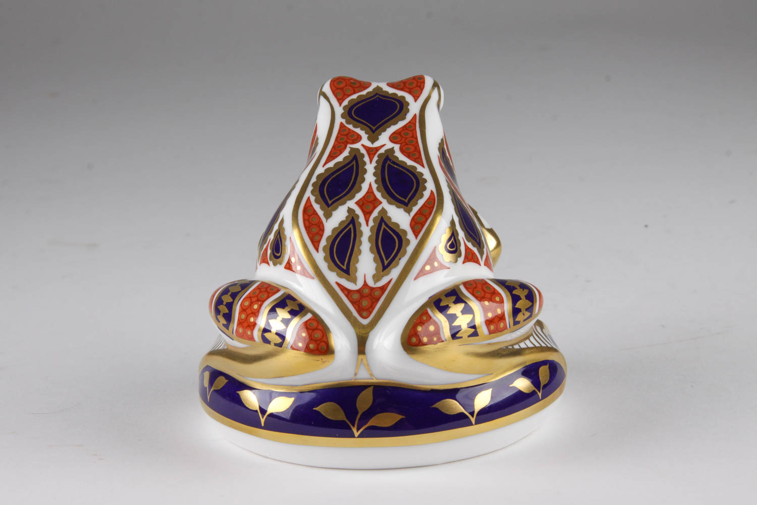 Royal Crown Derby "Imari" Frog Paperweight