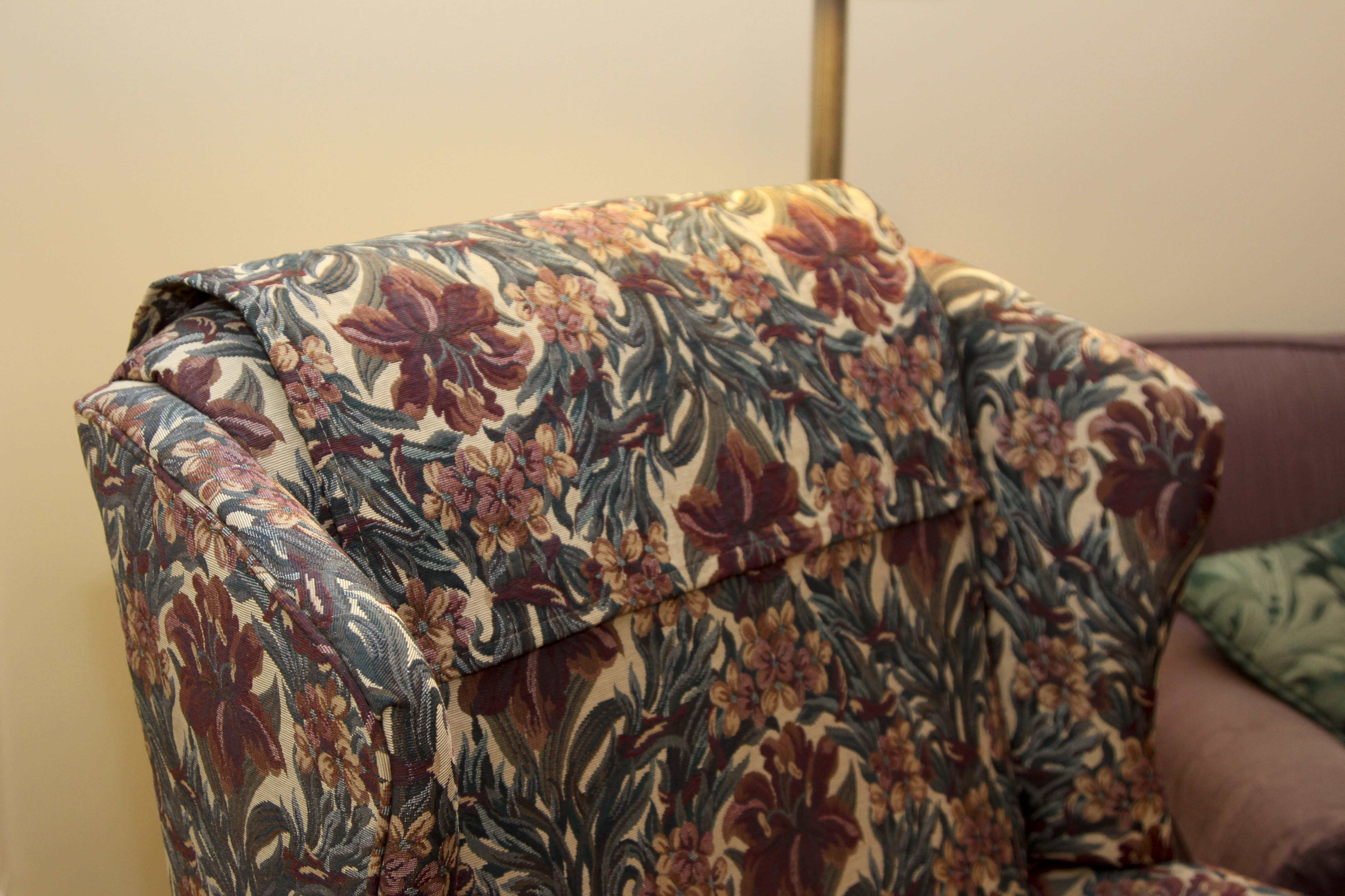 Queen Anne Style Recliner Chair by Norwalk Furniture