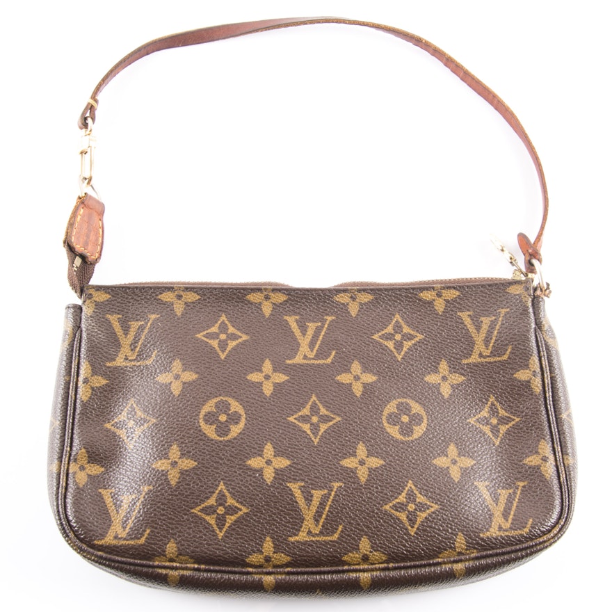 Louis Vuitton Clutch