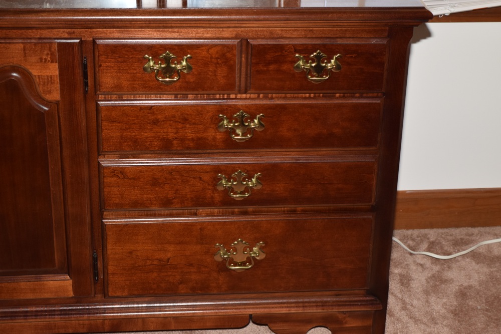 Mahogany Thomasville Dresser with Folding Mirror