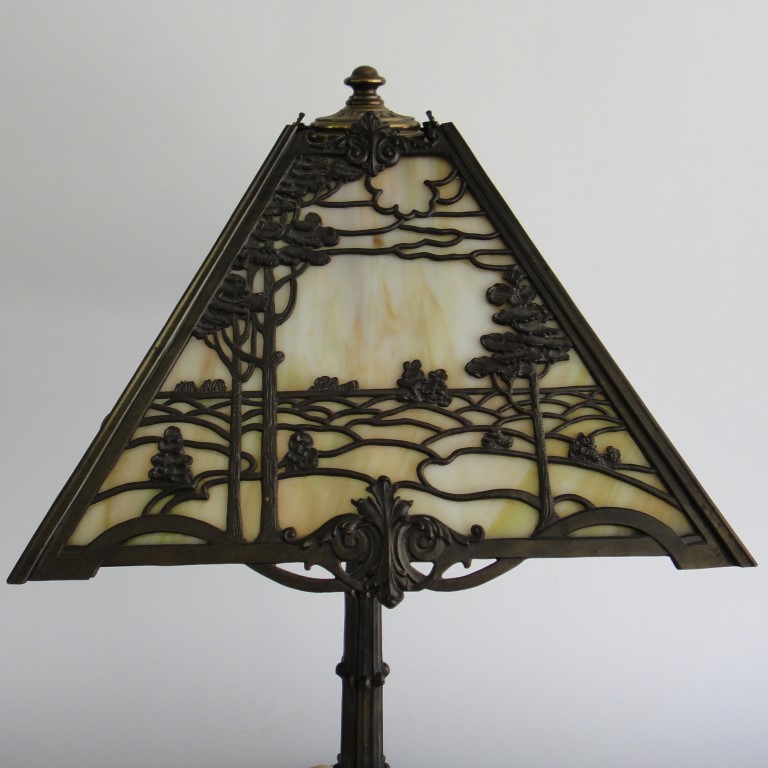 Vintage Tiffany Style Art Nouveau  Slag Glass Lamp