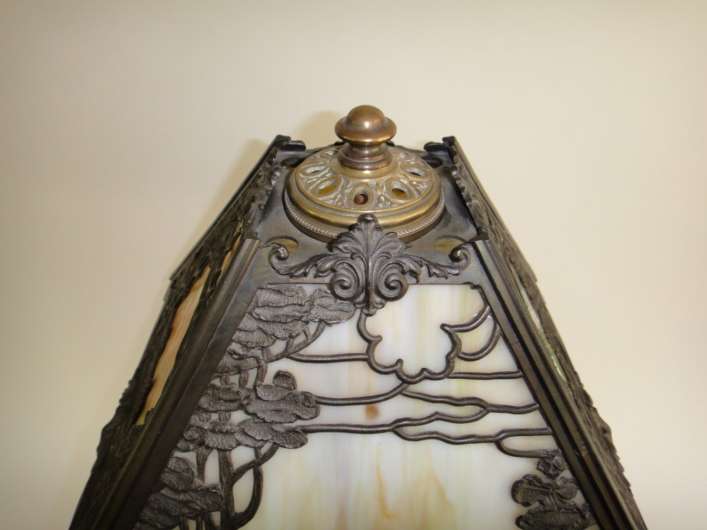 Vintage Tiffany Style Art Nouveau  Slag Glass Lamp